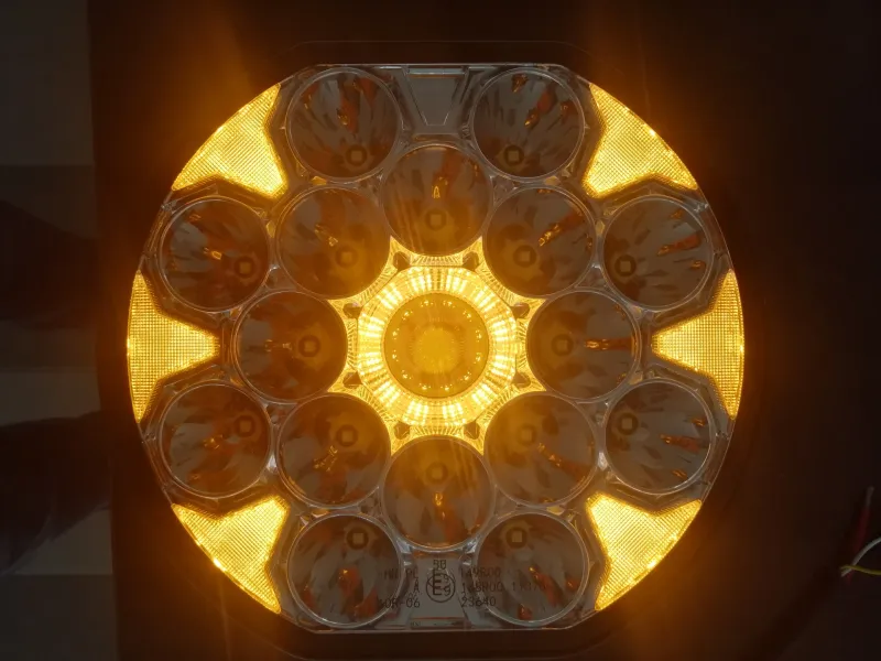 LED Халоген 22см Фар Бяла Светлина + Бяла и Жълта Габаритна 80W 9100lm 12V 24V Е-марк Е9 Бус Ван 4х4 Джип ATV Камион Трактор - 0