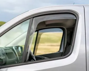 Комплект от 2бр. ветробрани за Renault Рено TRAFIC X82, Opel Опел VIVARO X82, Fiat Фиат TALENTO, Nissan Нисан NV300